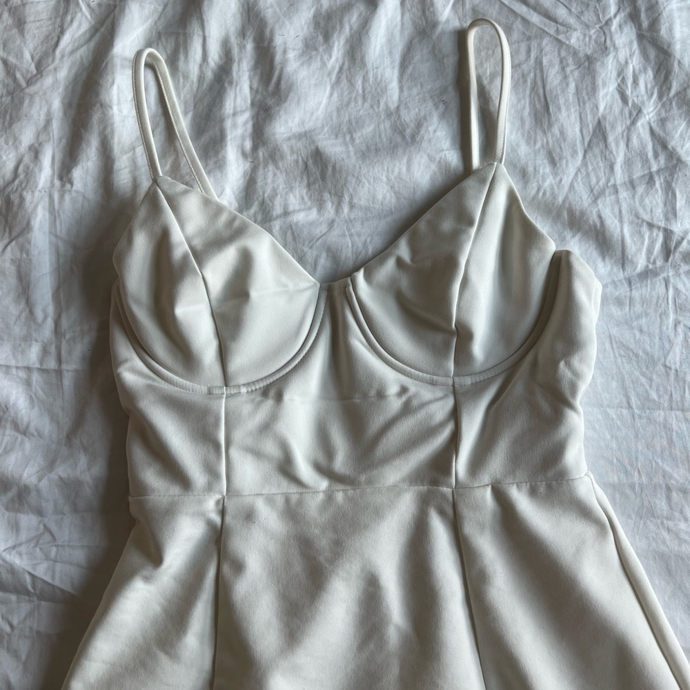 Princess Polly White Mini Dress A Line Small Size 4 Night Out NYE Classic - Picture 3 of 6